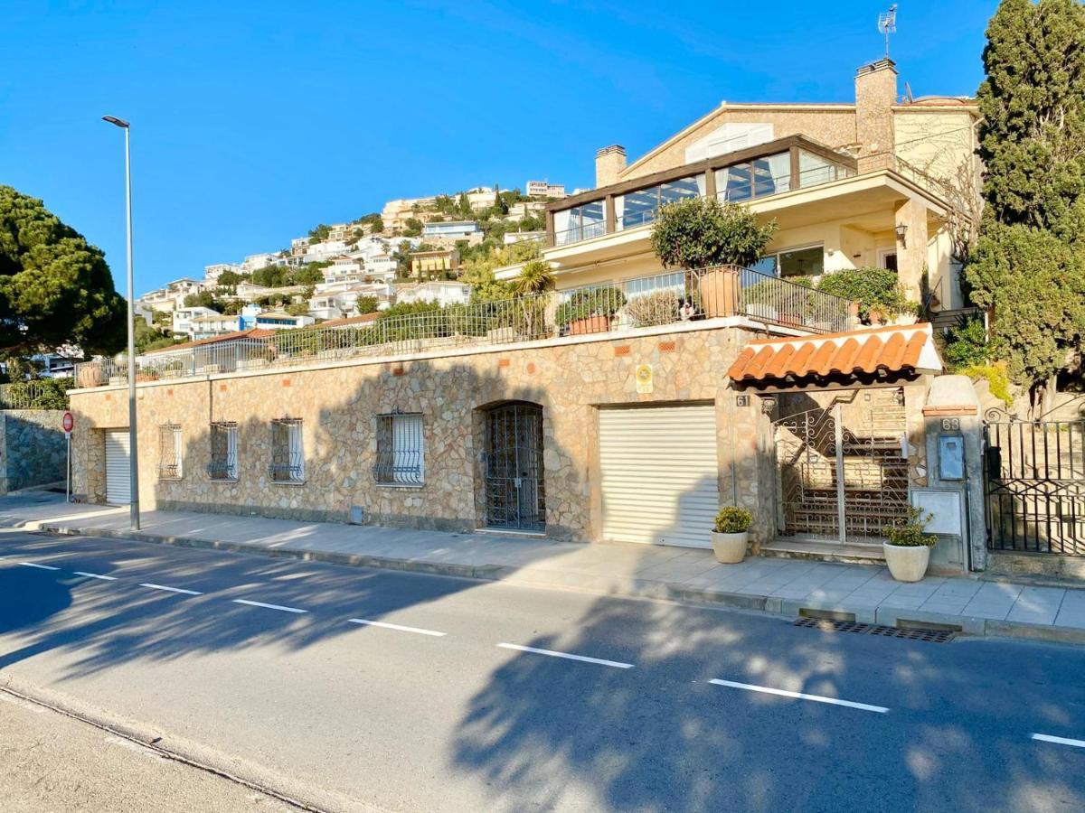 Appartement Devant La Plage Roses Exterior photo